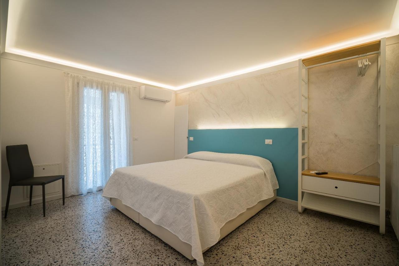 Ferienwohnung Venetian Roof View Exterior foto